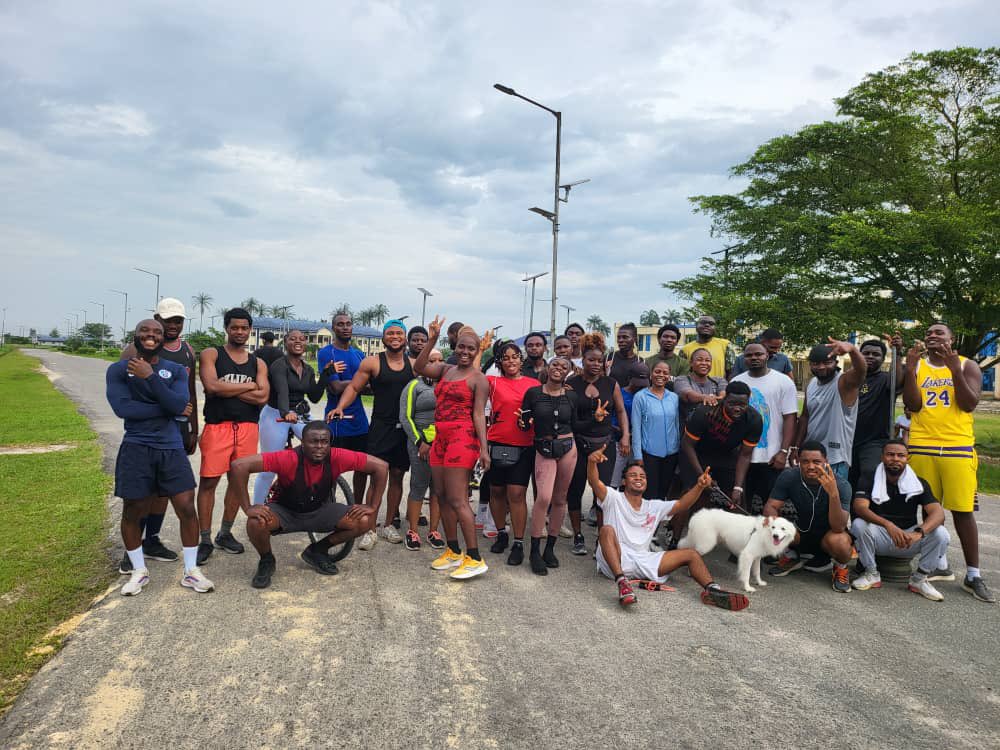GovvmentJ's tweet photo. We strong pass Wetin dem dey think.
Today own don comot.
Join us if you’re in Warri, Effurun, Osubi, Udu, Sapele and Ughelli.
#RuncliqueHq https://t.co/UtP9LqNNbj