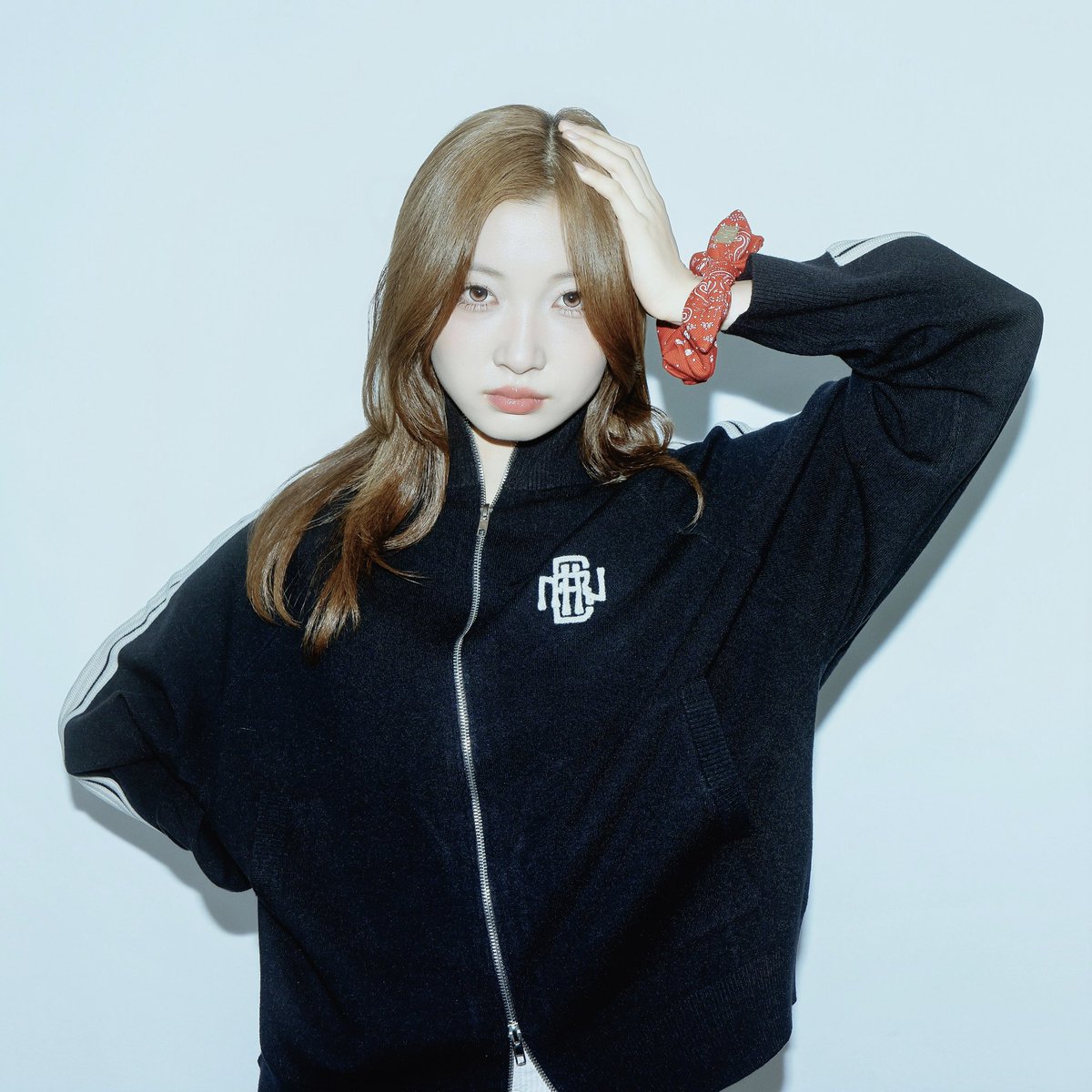 CHRONOIZM_JAPAN's tweet photo. 【2026 Autumn collection】

◽️KNIT TRACK JACKET/BLACK
↪︎¥22,800

https://t.co/cyr9vSW7a6 https://t.co/fsmJgTN00r
