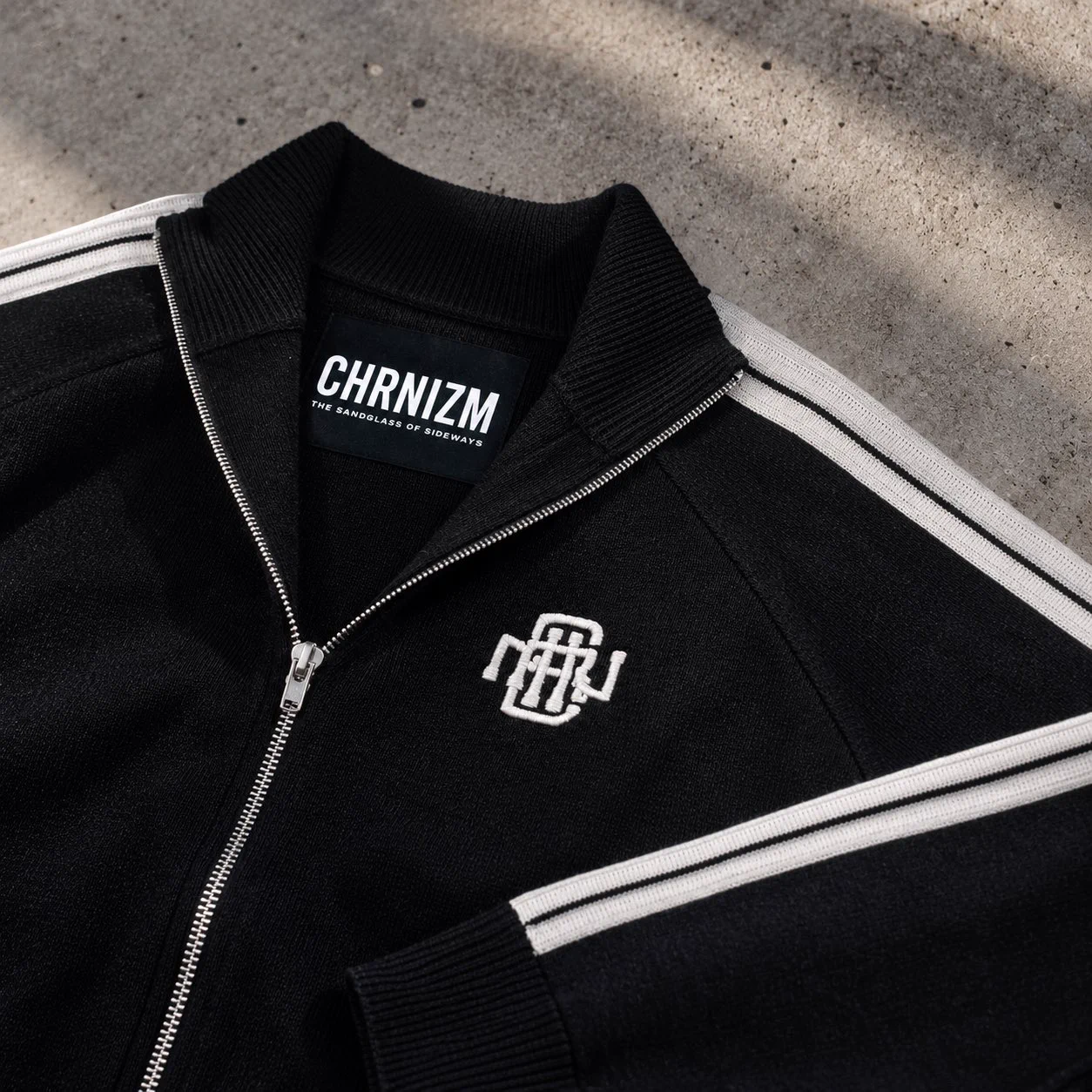CHRONOIZM(クロノイズム) (@CHRONOIZM_JAPAN) / X