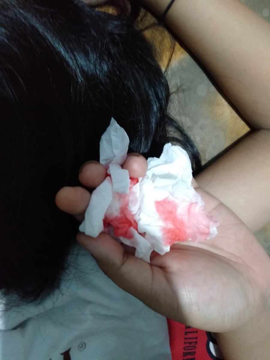 Yantibungaaaaa's tweet photo. Ya Allah mudah mudahan dapat pinjeman dari tente Batak buat uap Dede meskipun hrus ada bunga nya 😭😭😭 https://t.co/BfROgIwD7q