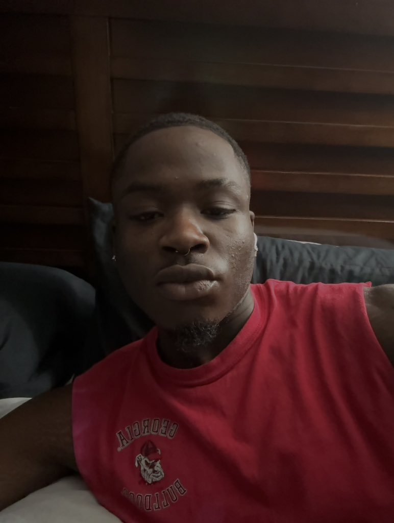 voureadacoolest's tweet photo. I needa stop staying up till the ass crack of dawn😭 https://t.co/WjLgrBt8Ng