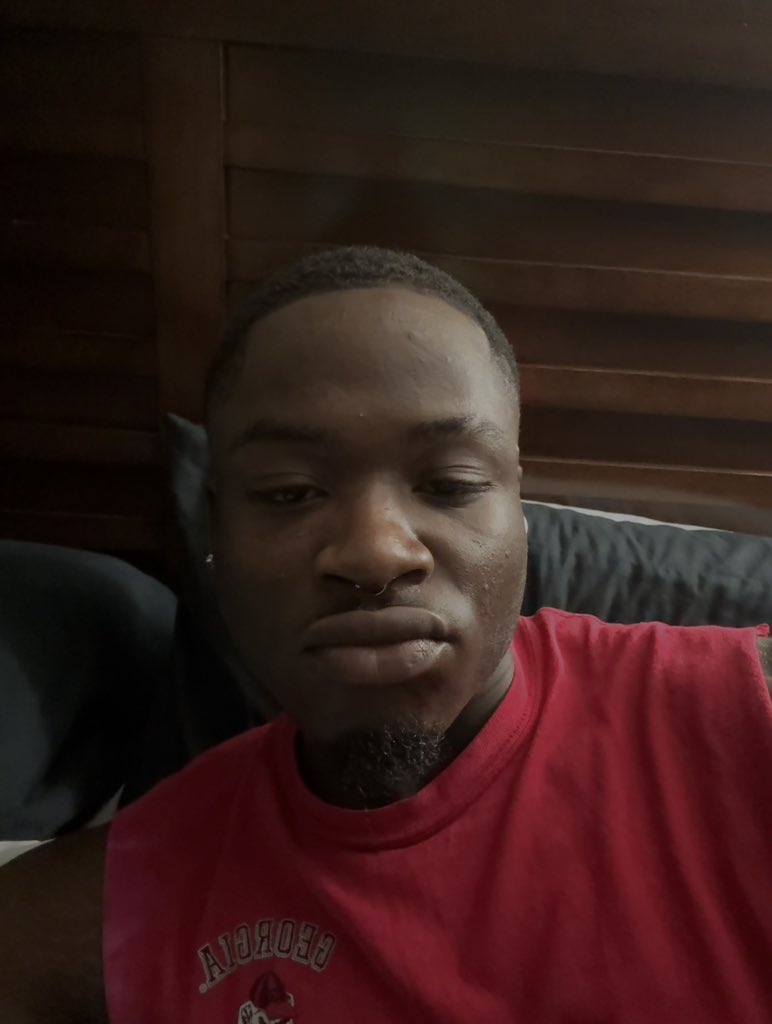 voureadacoolest's tweet photo. I needa stop staying up till the ass crack of dawn😭 https://t.co/WjLgrBt8Ng
