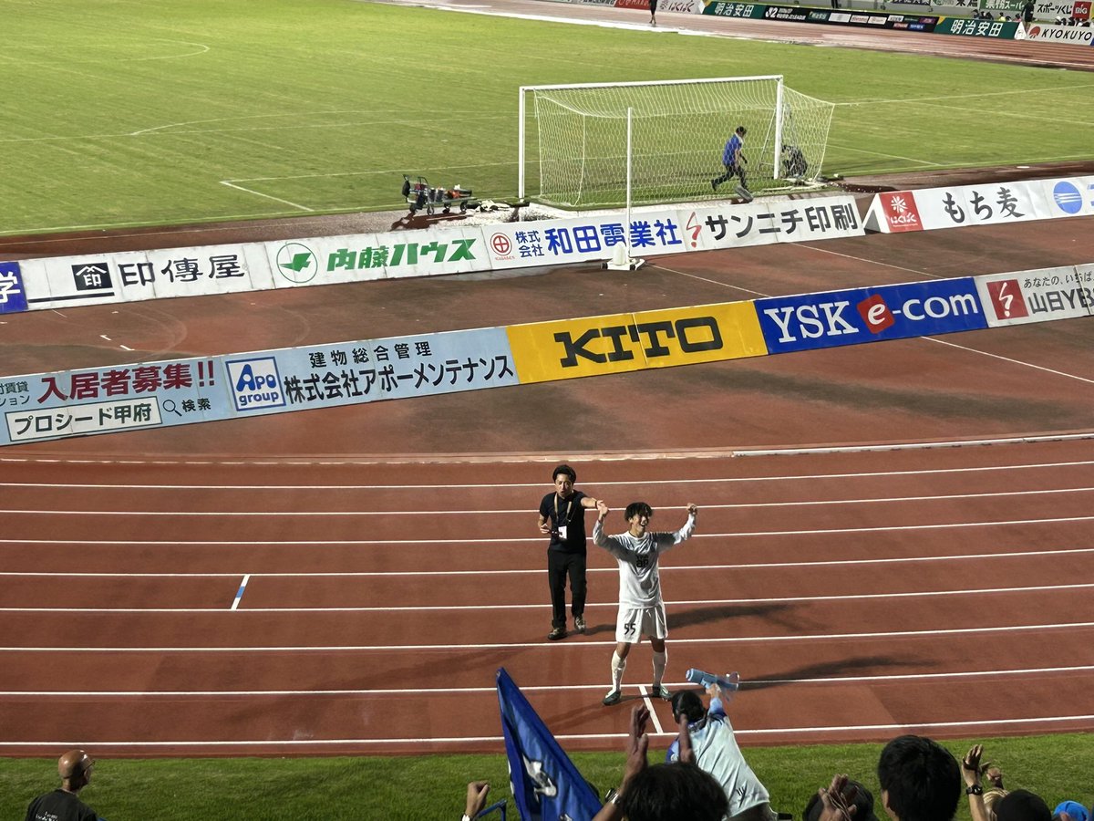 ktwon1030's tweet photo. 國武大喜び！
#カターレ富山 https://t.co/1zL67JtFQM