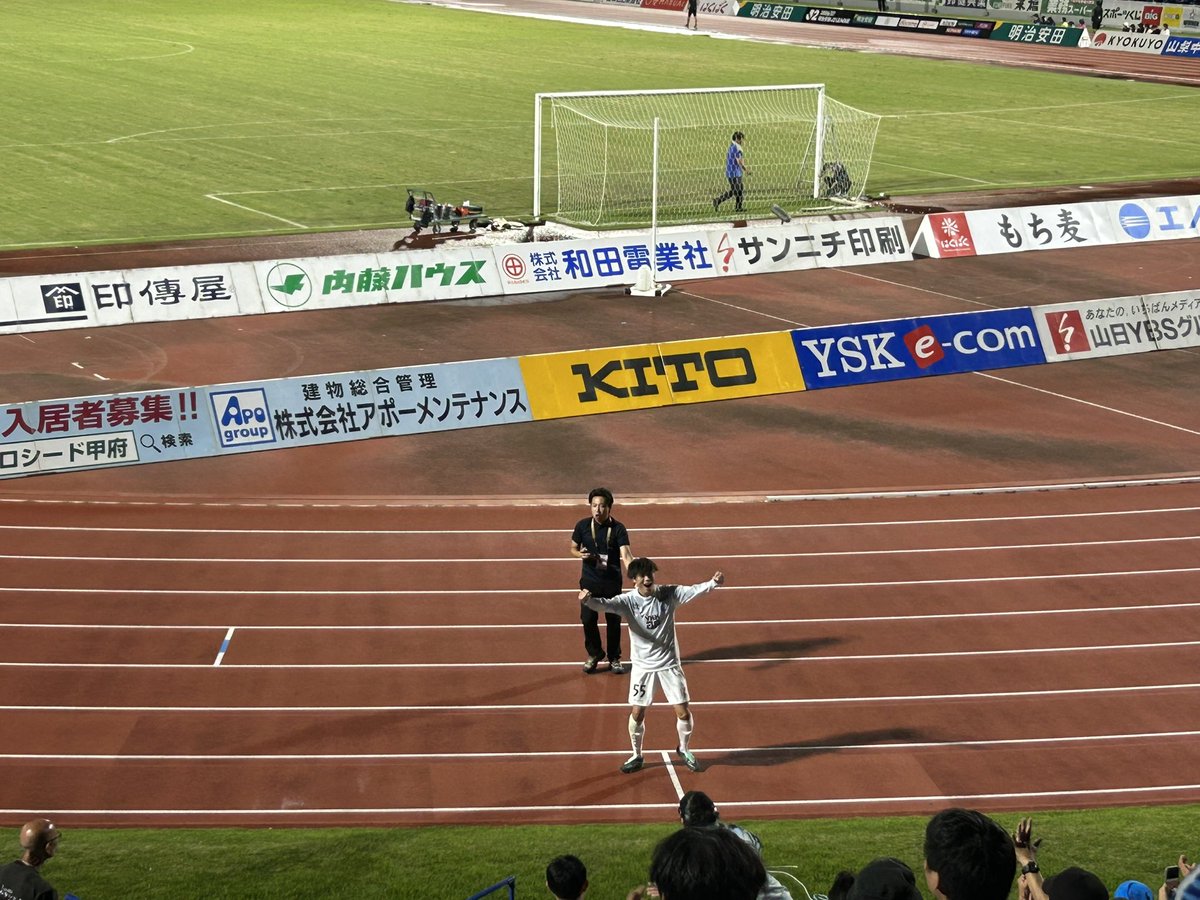 ktwon1030's tweet photo. 國武大喜び！
#カターレ富山 https://t.co/1zL67JtFQM