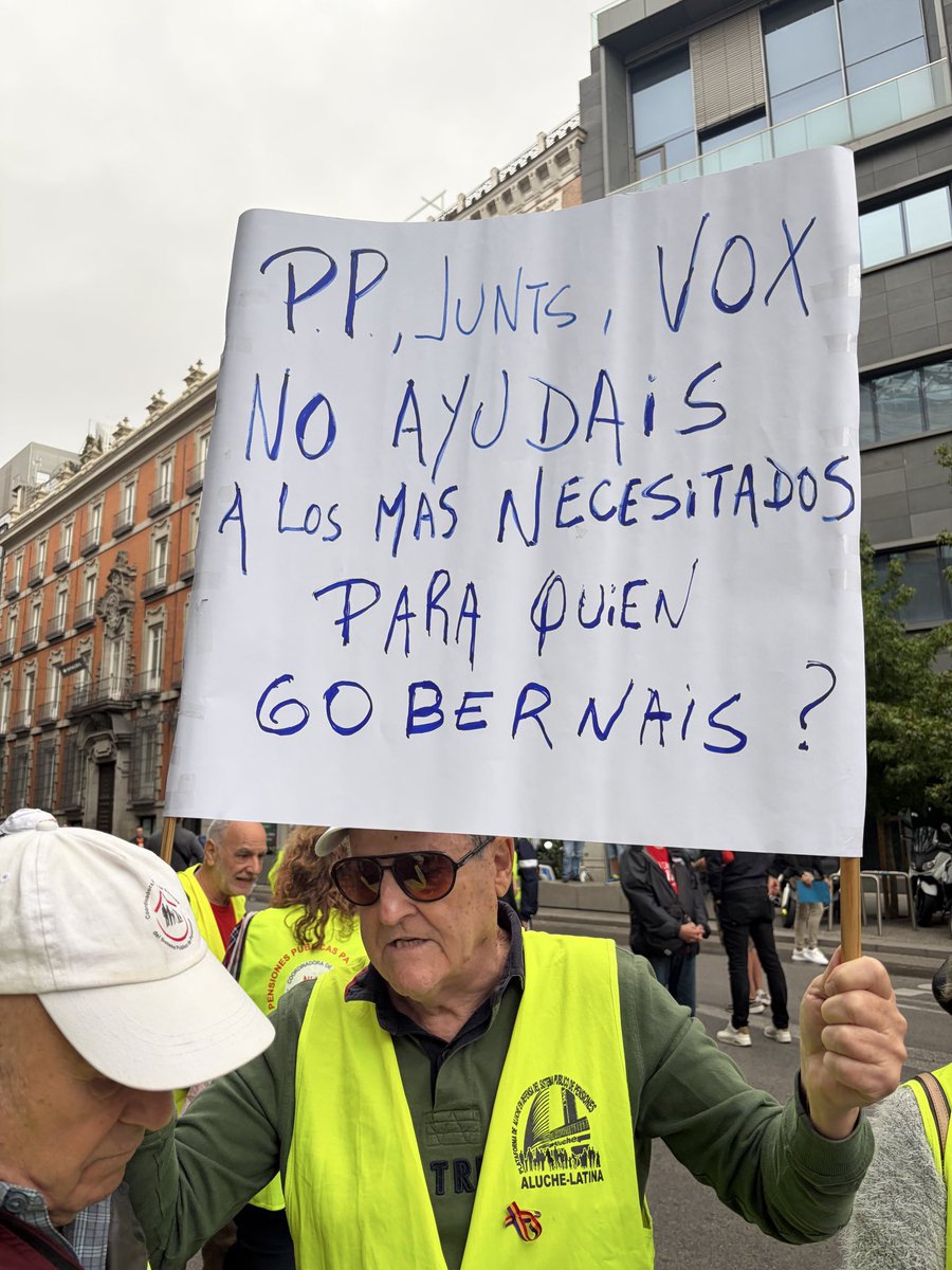 LaEtxebarria's tweet photo. para nadie, querido amigo, porque...¡no gobiernan! 

este es el nivel https://t.co/LYUHluG12q