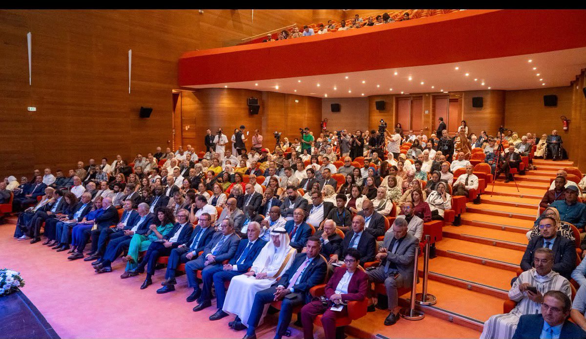 KSAembassyMA's tweet photo. شارك سعادة السفير الدكتور ســامي بن عبدالله الصالح @SAMIOALSALEH يوم الجمعة 2026/10/2م بمدينة أصيلة، في حفل افتتاح موسم أصيلة الثقافي الدولي السابع والأربعين وذلك بدعوة من الأمين العام لمؤسسة منتدى أصيلة، وقد حضر سعادته كذلك الجلسة الأولى من الندوة الافتتاحية للمنتدى. 
حضر هذا الحفل عدد من الوزراء وكبار المسؤولين وممثلي السلك الدبلوماسي والمنظمات الدولية والإقليمية المعتمدة لدى المملكة المغربية.