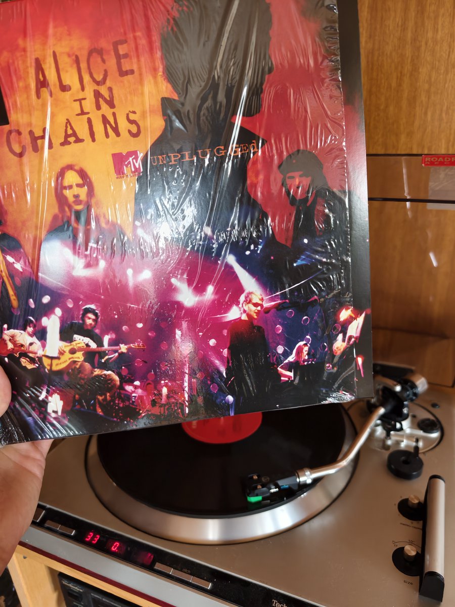 Willleee's tweet photo. Hervorragende Aufnahme und legendäres Unplugged Konzert. #AliceInChains #Vinyl https://t.co/hclkneaRRQ