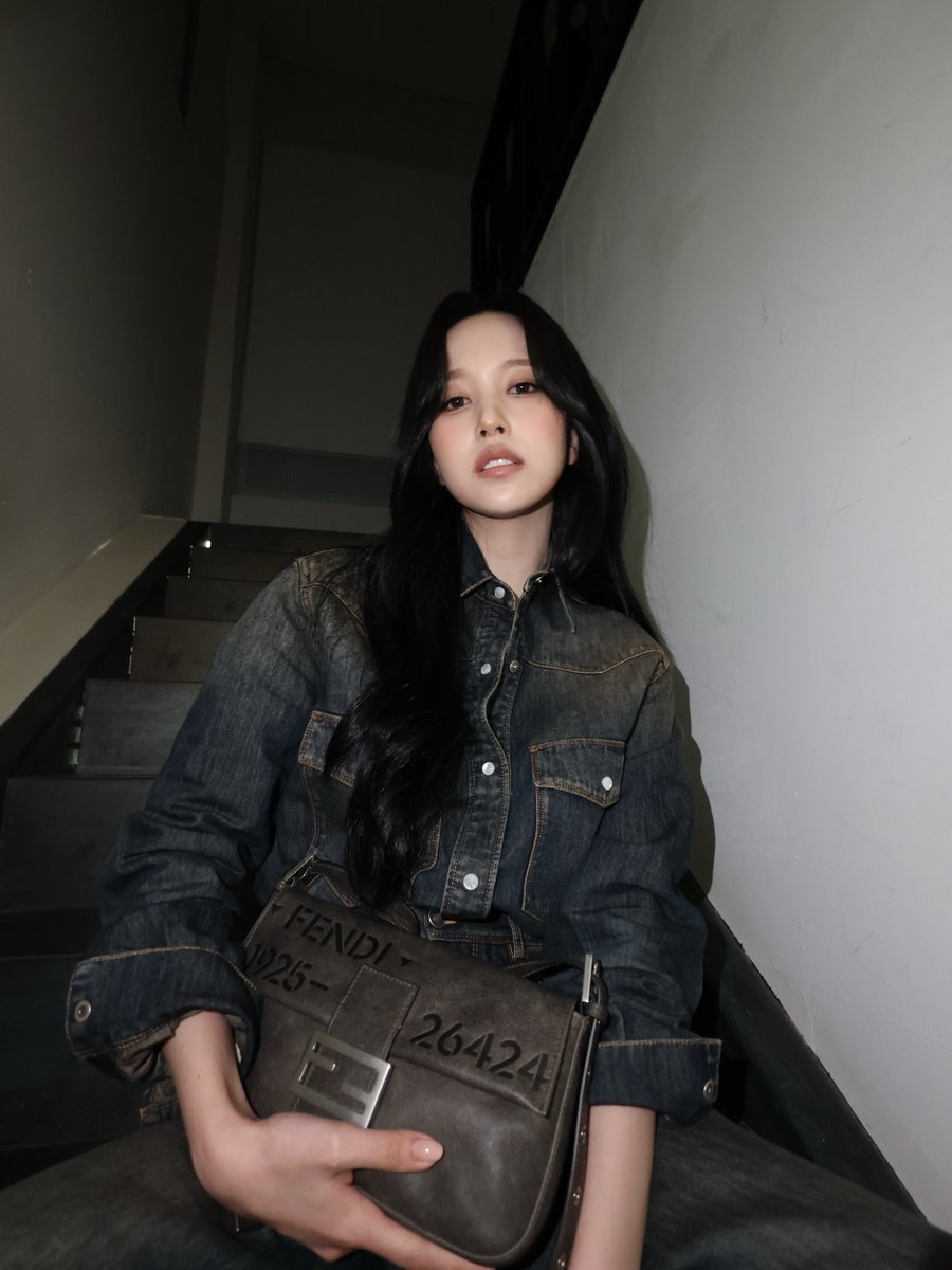 godmitzu's tweet photo. MINA FOR FENDI &amp; ELLE JAPAN https://t.co/YaeuMSbCKy
