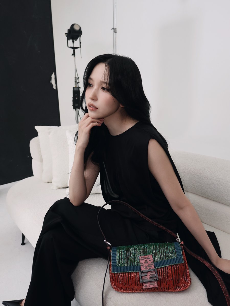 godmitzu's tweet photo. MINA FOR FENDI &amp; ELLE JAPAN https://t.co/YaeuMSbCKy