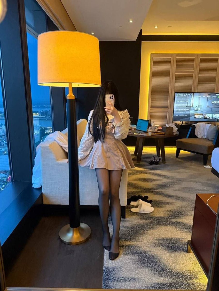 Malk51920916's tweet photo. 想发点视频 ，有人锐评女大福嘛？

  我福不黑，粉哒。

  流言 111 直接给  看完我就删！！！

  人机别来 https://t.co/noKLbHQ9hp