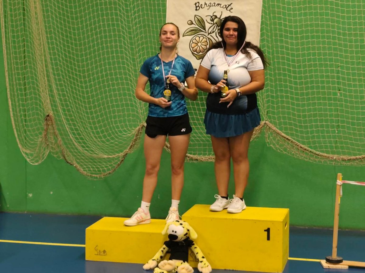 ABADCF's tweet photo. Maria et Florian ont fait une longue route vendredi soir pour participer au 2è Pasta BaD de Saulnes.

Merci aux bénévoles du Saulnes Badminton Club pour l'accueil ! https://t.co/GFQLqnN7j5