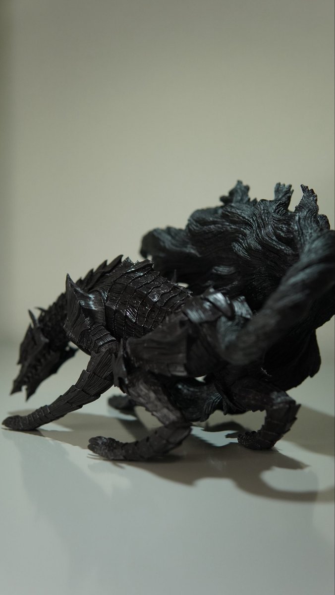 perunekomata's tweet photo. 一番くじ　ベルセルク　宿命の双極
D賞　夢の獣の開封レビュー動画となります。
夢の獣こいつはすげぇですよ
なかなかボリューミー

 https://t.co/iwx07hV1I9 https://t.co/meoJaSV6QW