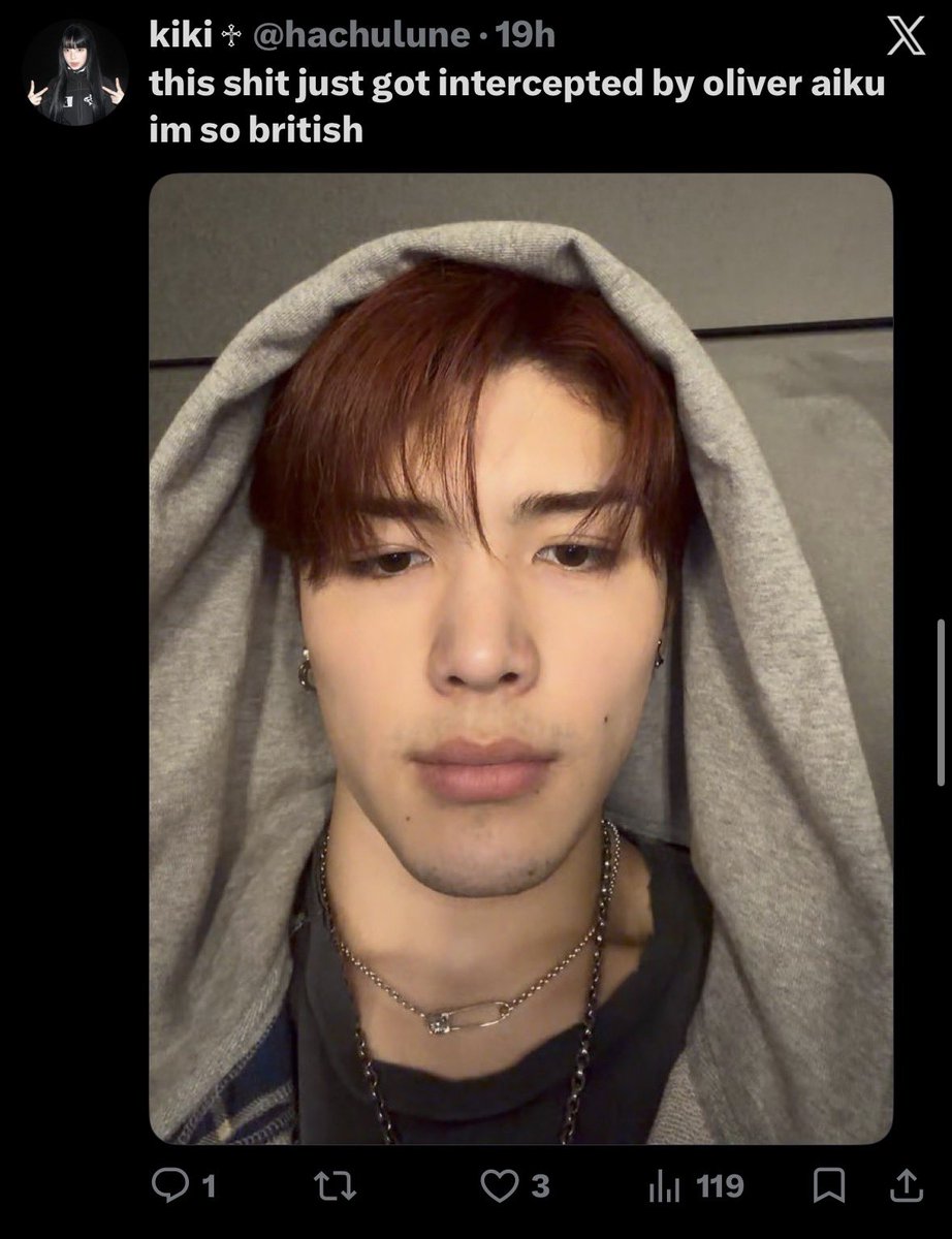 hachulune's tweet photo. the difference in how I post about my 2 biases https://t.co/GQjHJlHWMj