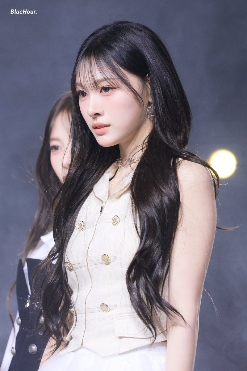 BlueHour_1129's tweet photo. 261003
#미나미 #MINAMI
#리센느 #RESCENE https://t.co/Oy54sV8rwT