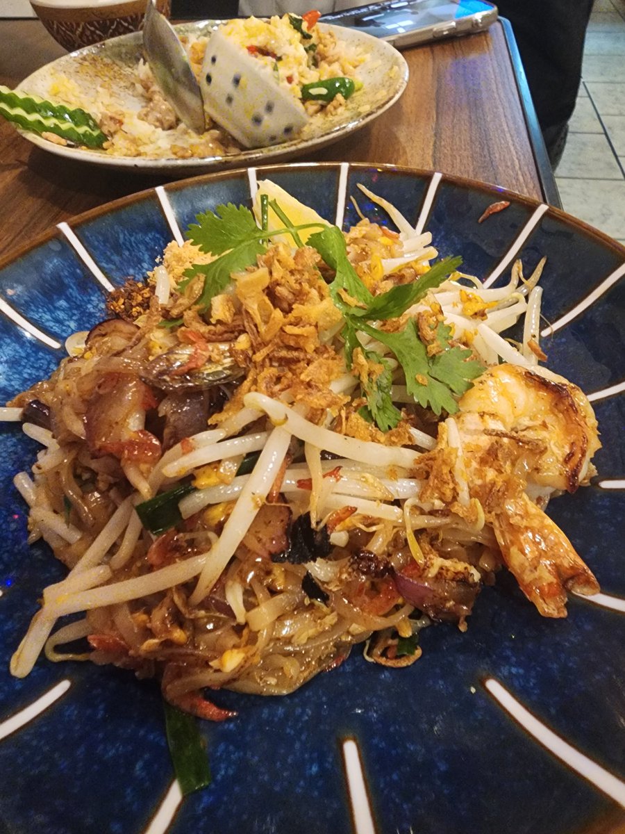 Bao3san's tweet photo. 息子がガパオライスを食べたいと言ったので『Thai Kitchen TENROKU』行ってきた🤤

 https://t.co/VoPvepy3nb https://t.co/i9HF9uA3f3