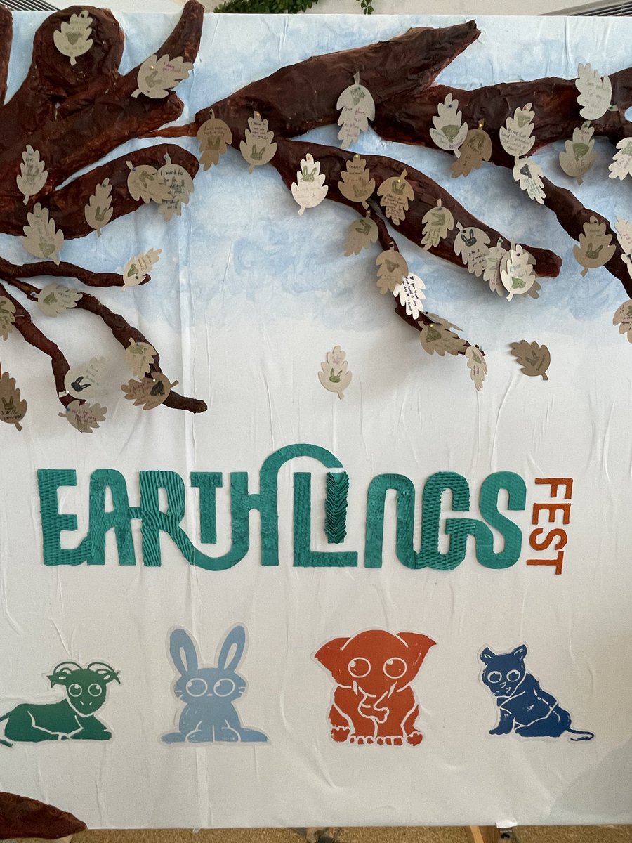 TaraTeacher1's tweet photo. Fantastic vegan festival in #singapore #vegan #earthlingsfest #janegoodall #plantbased #AnimalProtection https://t.co/YDNZoWMyk8