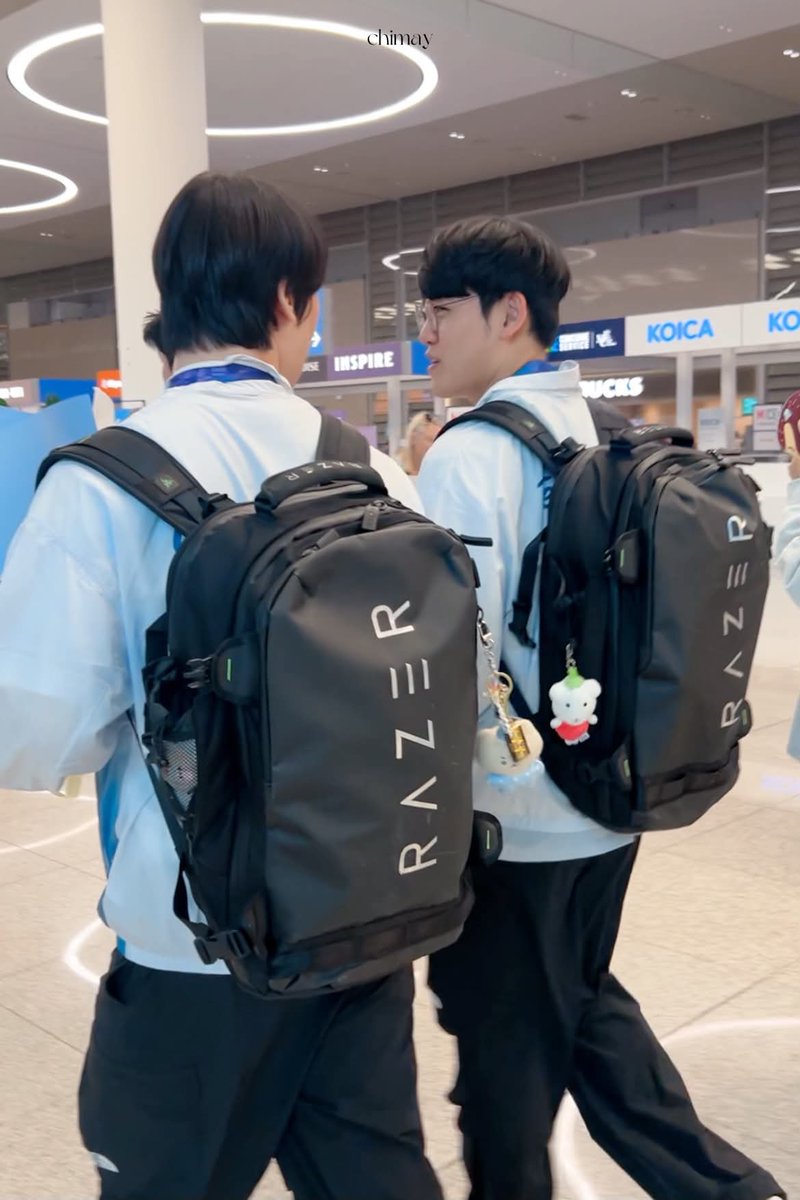 Zkys_Mori's tweet photo. 🐻🦖 https://t.co/8TIdTJgy6C