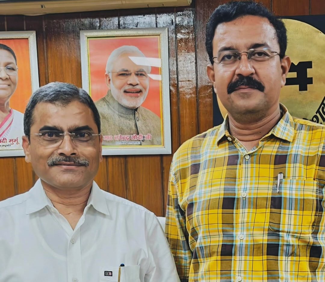 AhteshamFIN's tweet photo. #IAS डॉ. चंद्र भूषण त्रिपाठी
2012 अपर निदेशक डॉक्टर राम मनोहर लोहिया उत्तर प्रदेश प्रशासन एवं प्रबंधन अकादमी लखनऊ बने 📨 https://t.co/9fAW8nrx35