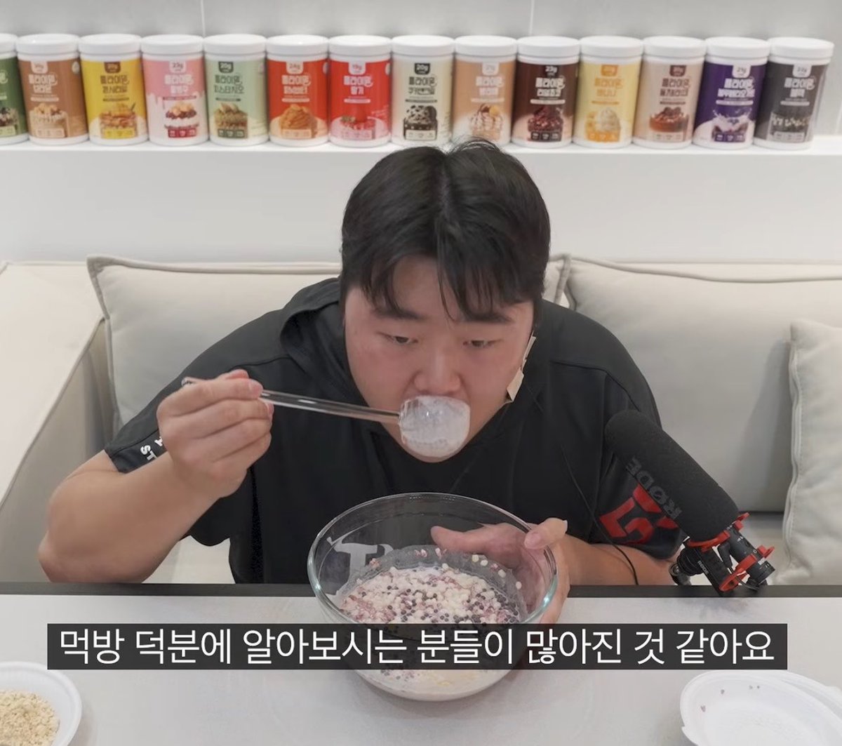 c5ee6e's tweet photo. 아니ㅆ벌근데넌야구선수잖아 https://t.co/s4fAeXef4Q