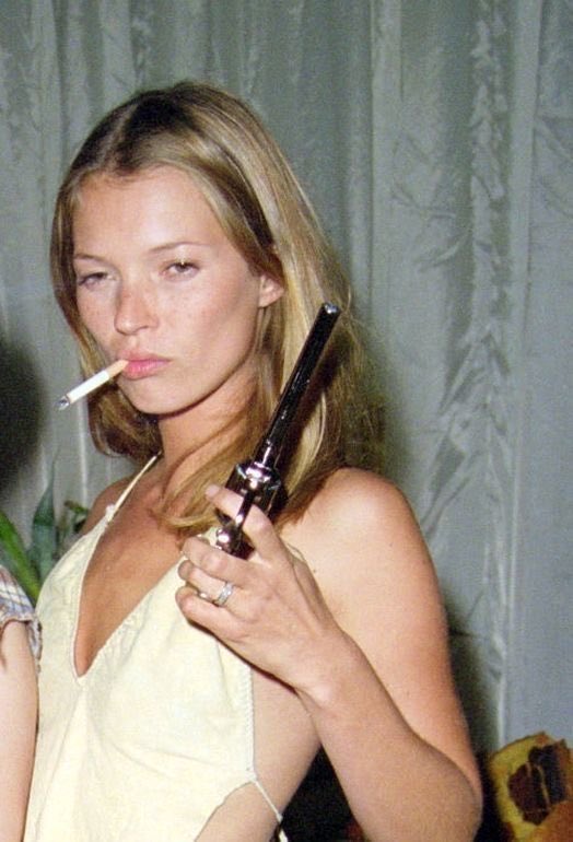 plsdrunktextme's tweet photo. Kate moss is my inspo in everything https://t.co/I68ogsrAtY