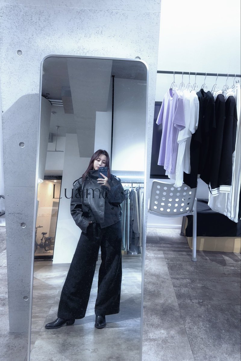 rei__official_'s tweet photo. オフショルニットやレザージャケット
自信作たち。
@Luamoda1994 https://t.co/eomSr5HQhb