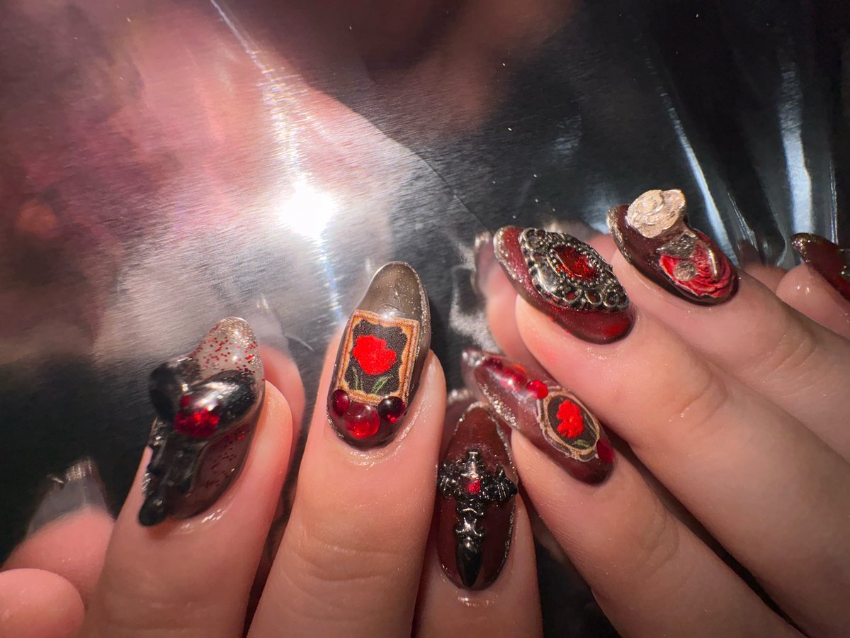 nen_nail's tweet photo. 🔴🔴🔴𝑰𝒏𝒔𝒑𝒊𝒓𝒂𝒕𝒊𝒐𝒏🔴🔴🔴

꧁  ꧂ご予約受付中꧁  ꧂
https://t.co/PC1Fs9u0yL

担当:ちねん

 #念ネイル https://t.co/olTD34FAWW