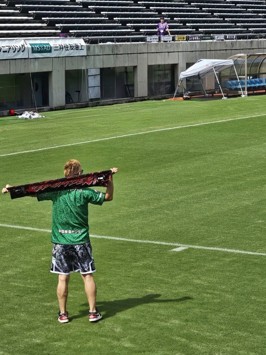 legalize55's tweet photo. #legalize
ZUMZUM KITCHEN CAR FES🇯🇲🎶
気分を 藤総で⚽️
藤総で Jrくんのタオルを上げたのは俺しかいないはず(笑)
#redspider https://t.co/zzizoE26Oe