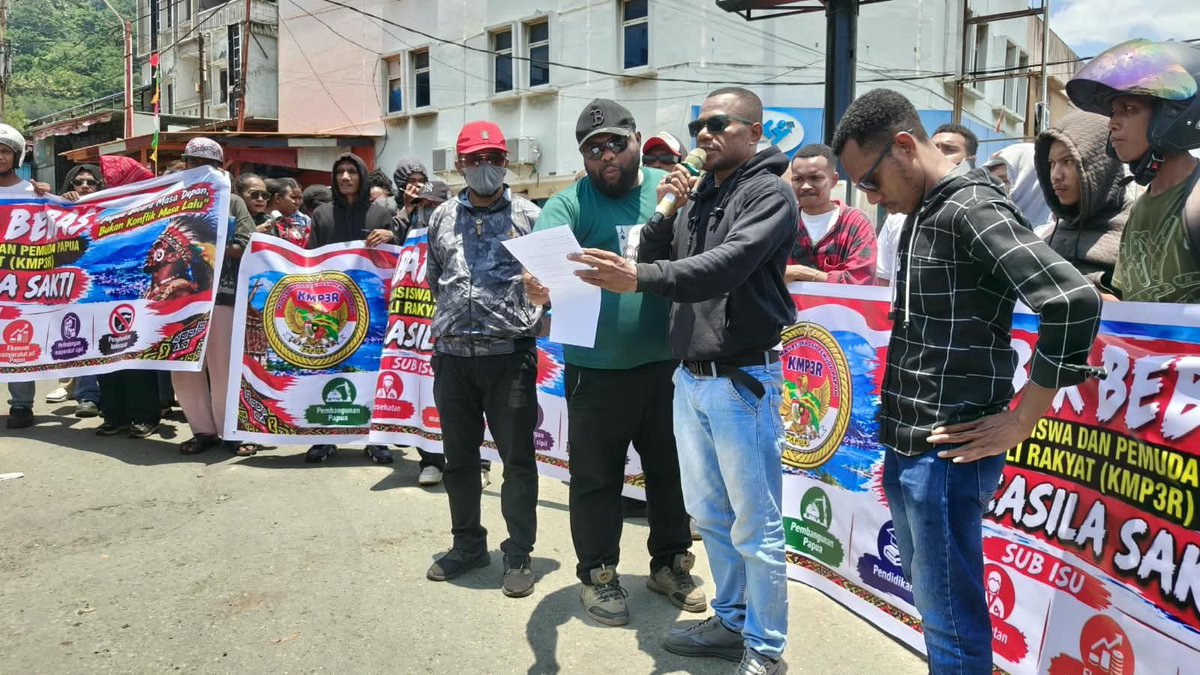 LilisTriiii's tweet photo. Kegiatan 1 Oktober 2026 tersebut diisi dengan penyampaian pernyataan sikap dan aspirasi mengenai Pancasila serta kondisi Papua. #PapuaJagaPancasila #PapuaSetiaNKRI https://t.co/Odn4sZ17pk