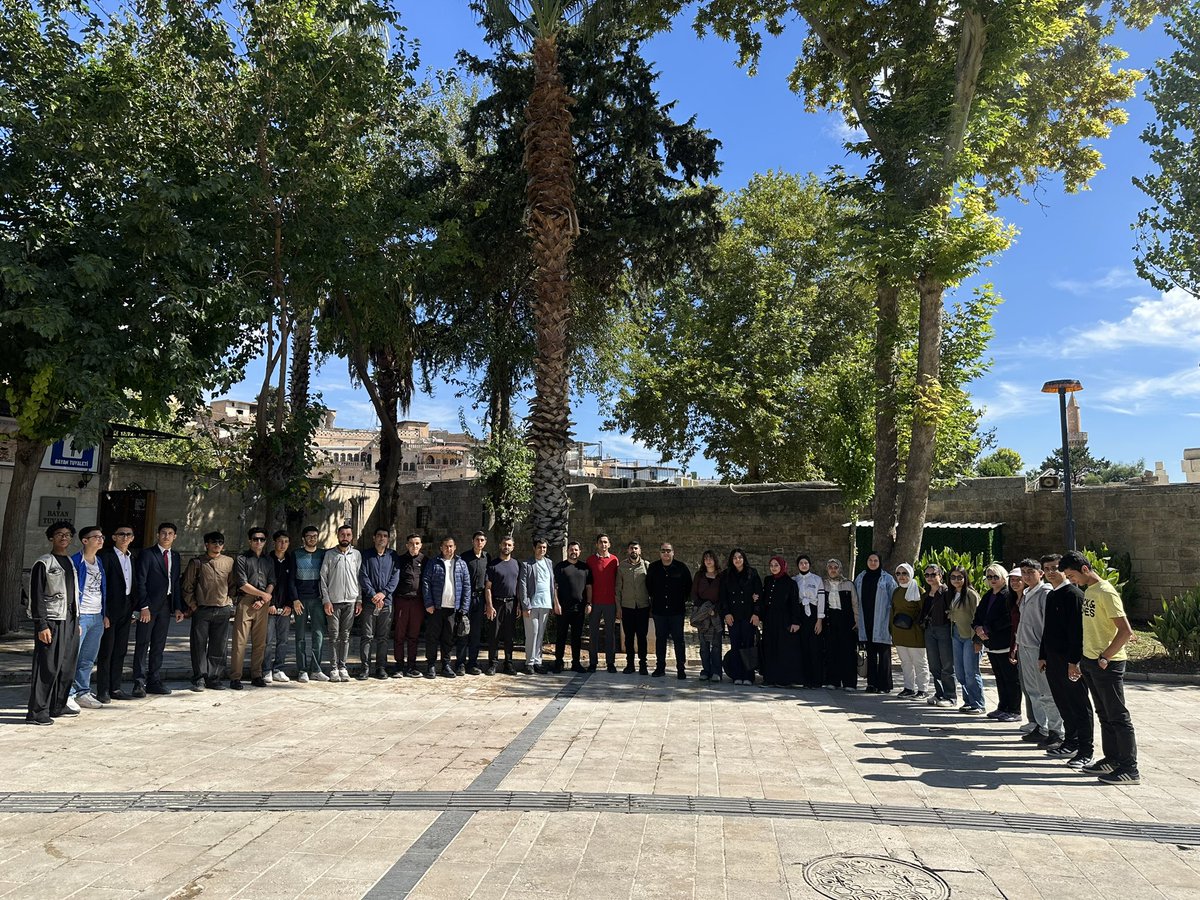 mikramarslan's tweet photo. 📍 BALIKLI GÖL

TEKNOFEST heyecanını Şahinbey Gençlik Kolları olarak Şanlıurfa’nın simgesi Balıklıgöl’de hissetmeye başladık. 🇹🇷🚀

Bilimin, teknolojinin ve gençliğin enerjisini bir araya getiren bu büyük heyecana hazırız!

TEKNOFEST ruhuyla, geleceğe hep birlikte! ❤️

@avyusufibis 
@osmannazlier 
@fatihseyrekk
@avmustafadurmus 
@AKGenclikGM 
@akgencsahinbey