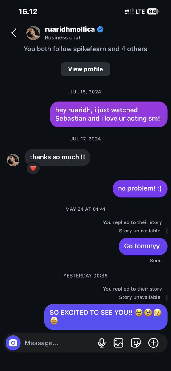 aegyonv's tweet photo. Missing ruaridh.. ugh i didnt even know he read the last text i sent🤧 https://t.co/ainkLTc418
