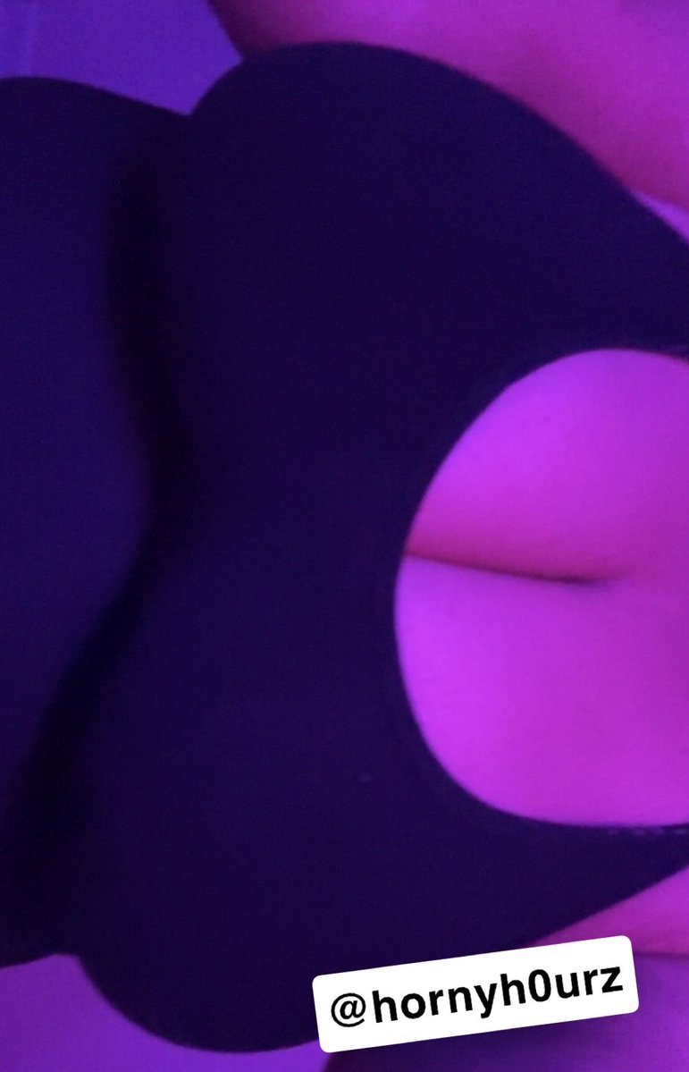 hornyh0urz tweet picture