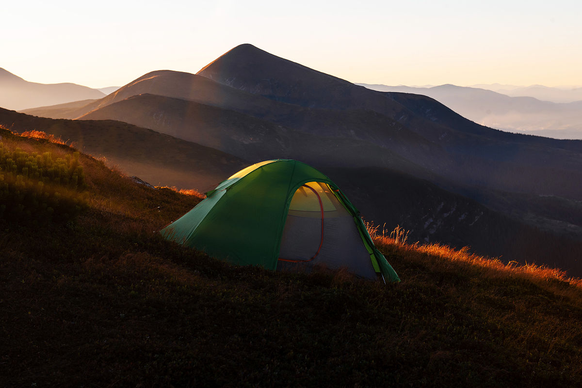 PatriciaGatejx's tweet photo. Woke up to crisp mountain air and the gentle glow of a sunrise over our tent—this weekend’s solo camping reset hits different! ， https://t.co/MZZ3DjzVKE