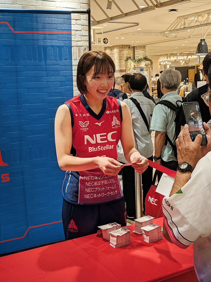 frontaaaaaaanya's tweet photo. めっちゃかわいかったー。
ハァ好きーってなった笑笑
#髙橋美鈴
#NECレッドロケッツ川崎 https://t.co/ZiwkcPG8SF