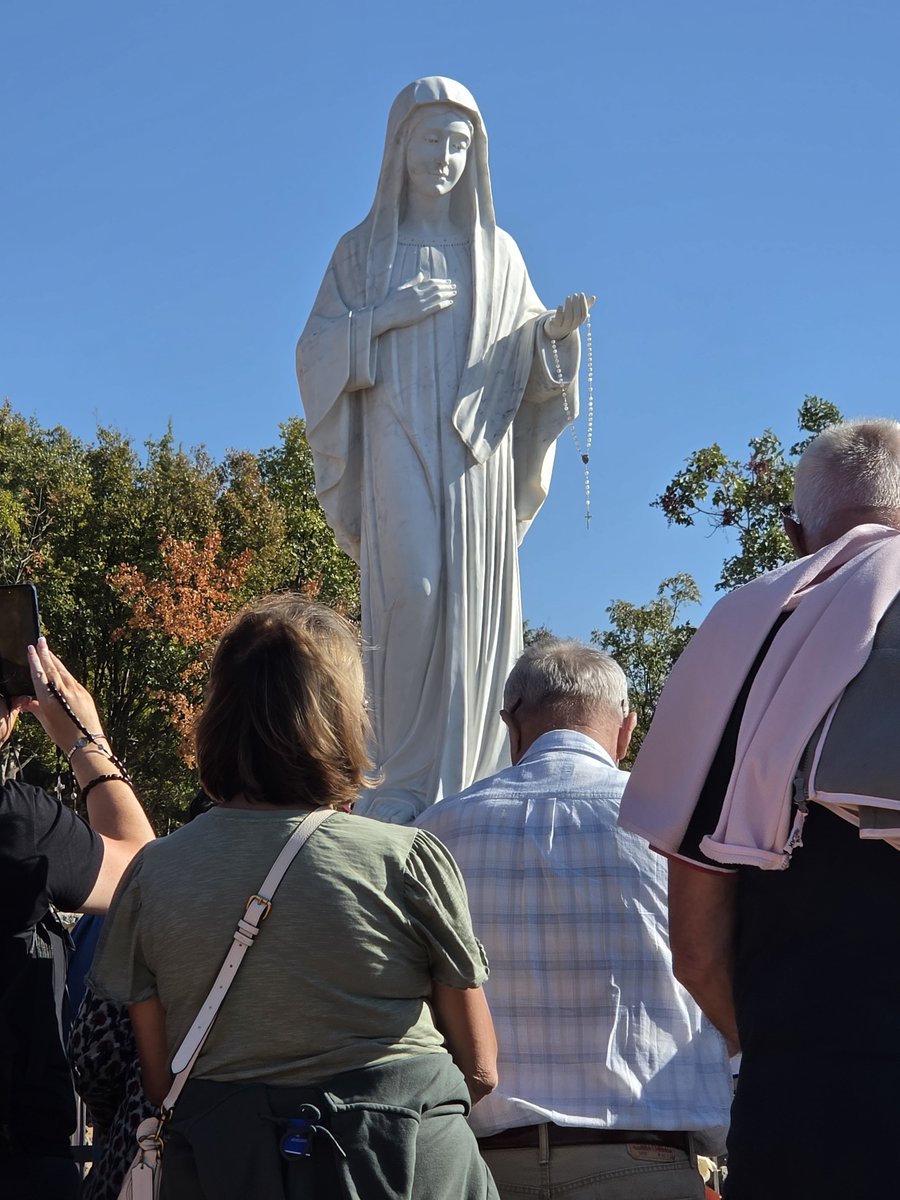 vitt56's tweet photo. @Capezzone Preghiamo Nostro Signore Gesù Cristo, affinchè nella Terra da Lui Benedetta, l'Italia, tutto questo non accada. https://t.co/EMbdb6CEgt