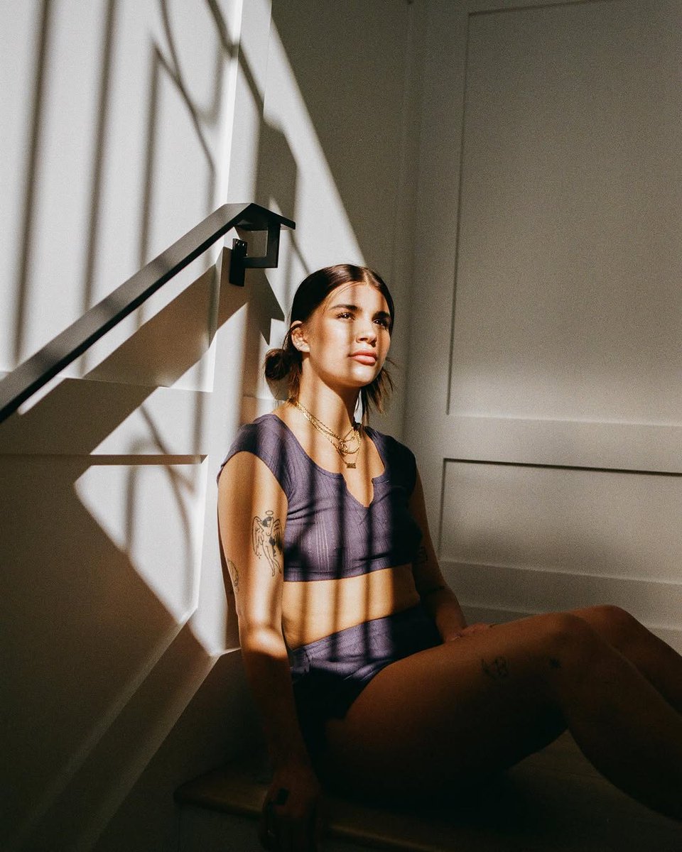 donnarTOEKXSc6o's tweet photo. In jail now
Shot by  styled by https://t.co/rSIRq6jnHK