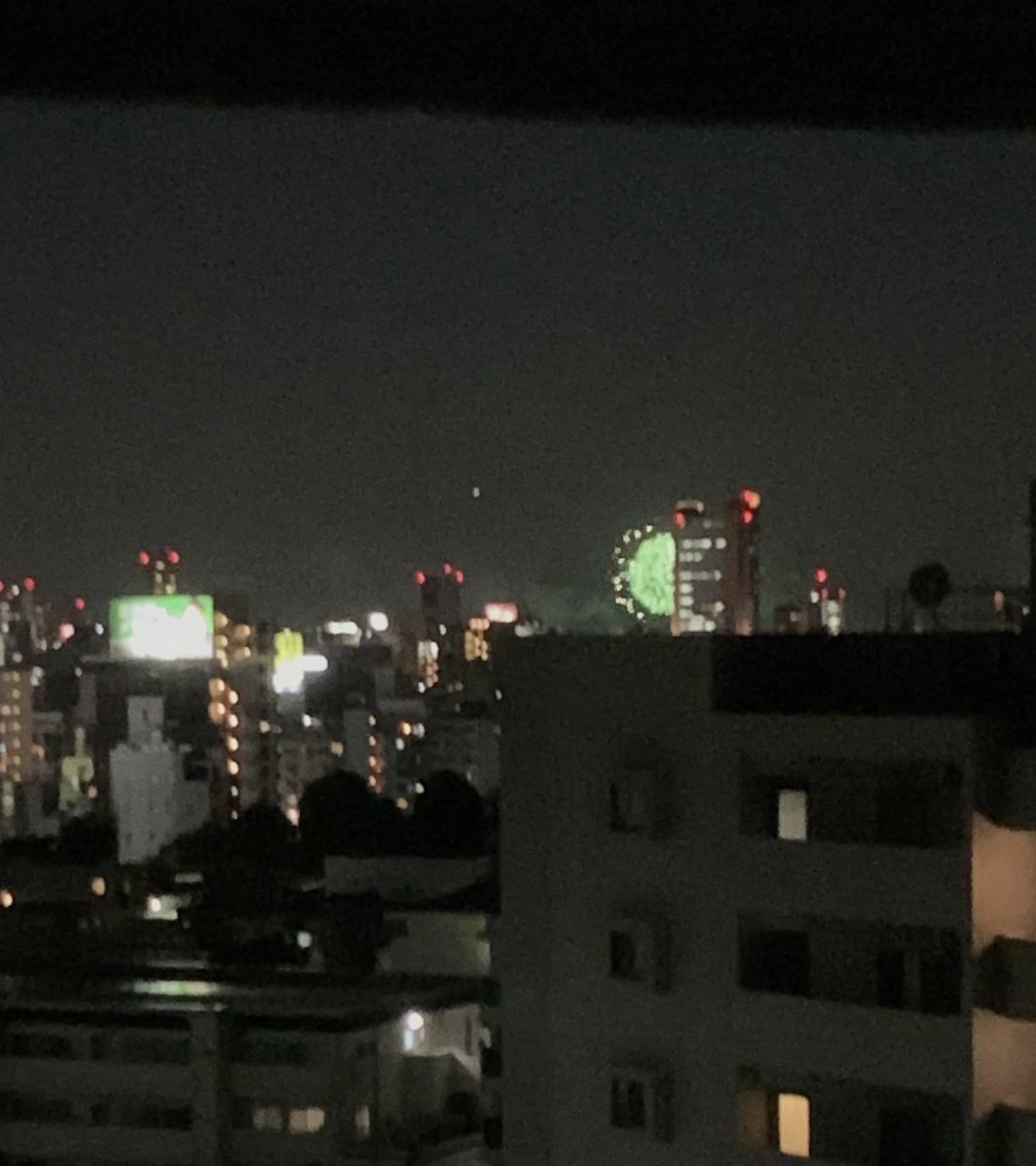 subu80986371's tweet photo. 多摩川と川崎の花火大会の日なんだね https://t.co/tPzdVVOtvZ