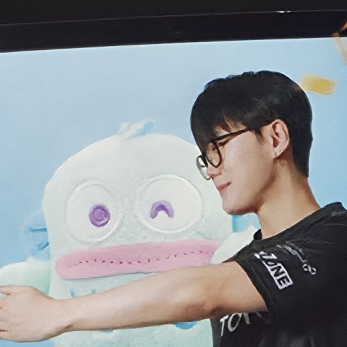 c2chizz's tweet photo. 한교동 ♡ 베르나르 를 찍어봤어요 . . . https://t.co/gIWUZwOVyN