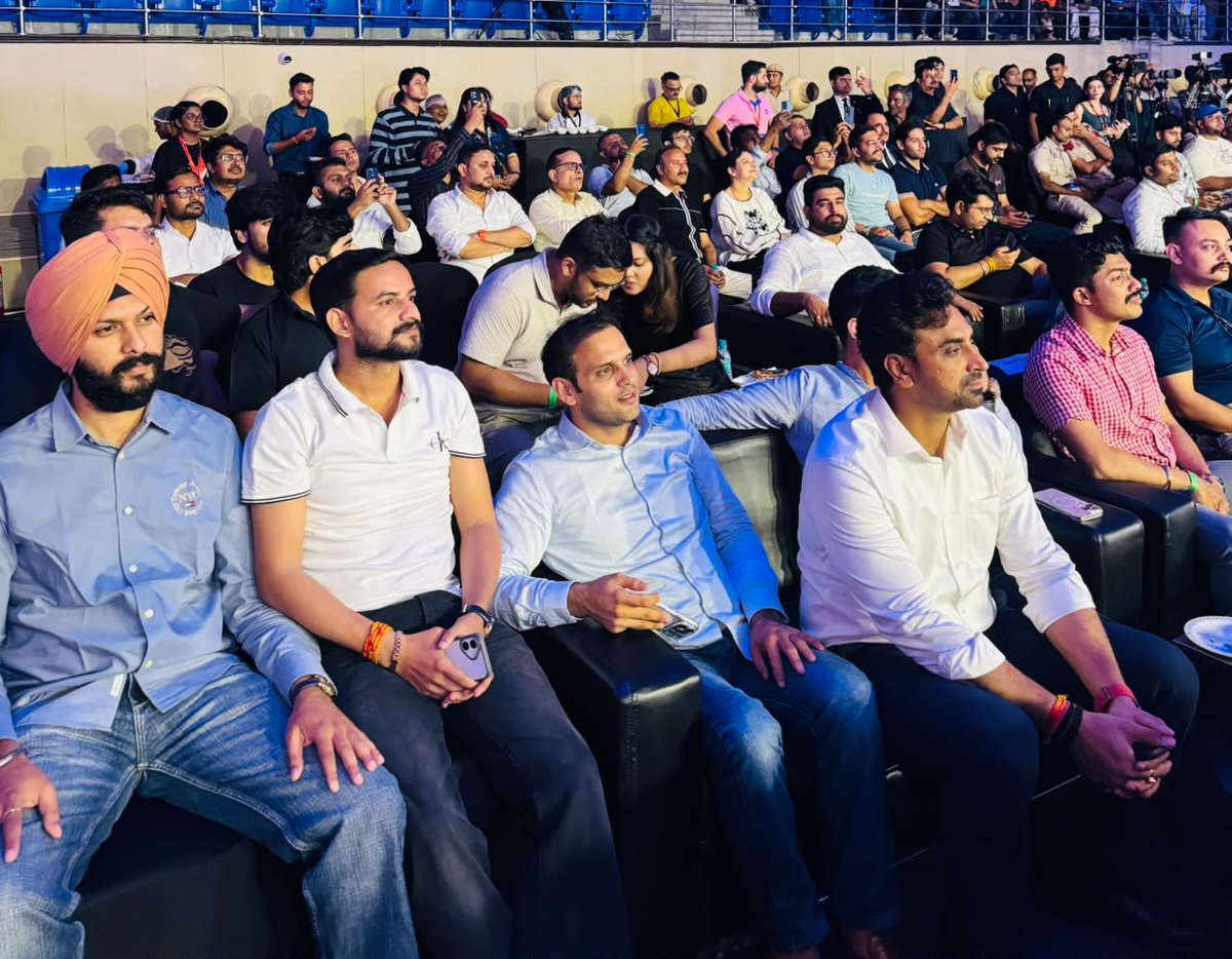 rajatbjym's tweet photo. आज दिल्ली विश्वविद्यालय के इंडोर स्टेडियम में WXM (Wrestling Xtreme Mania) के शानदार आयोजन के दौरान युवाओं के बीच रहना हुआ।
युवाओं का जोश, ऊर्जा और रेसलिंग के प्रति उत्साह देखते ही बन रहा था।
#WXM #WrestlingXtremeMania #Delhi #DelhiUniversity #YouthPower #IndianWrestling https://t.co/hTqjihVDOI