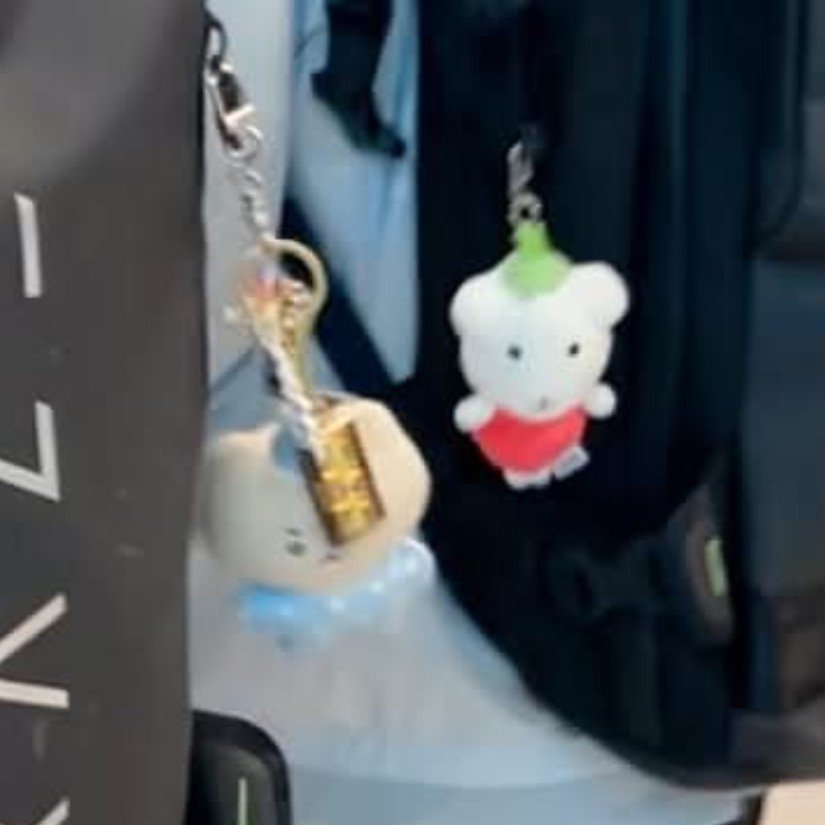 gumageom's tweet photo. THEY HAVE EACH OTHER'S DOLL AS A KEYCHAIN AND YOU CAN'T TELL ME OTHERWISE https://t.co/Tcpz6gqNbf