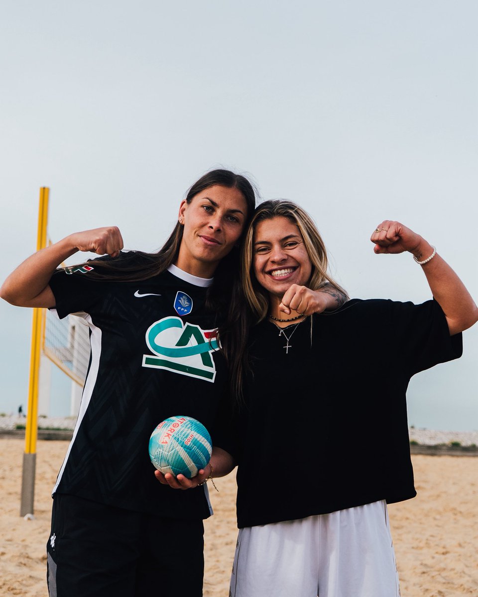 USSM_Feminines's tweet photo. Balade matinale sur la plage du Havre pour nos Diablesses ⛅️🔱
#HACUSSM #ArkemaPL https://t.co/oudWMO09at