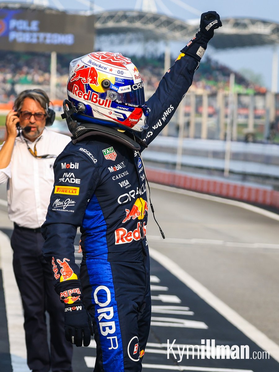 KymIllman's tweet photo. FINALLY ON POLE

It's taken 16 rounds, but Max Verstappen is on pole for the first time this year. He starts tomorrow's Bahrain Grand Prix at Sepang from P1.

#f1 #formula1 #bahraingp https://t.co/aQNei5WtWf