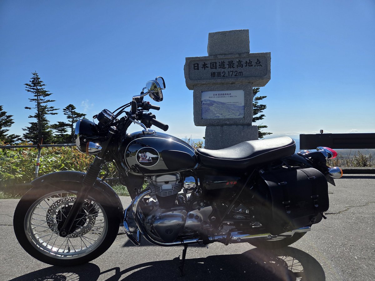 gsx250r_FD3S's tweet photo. 今日は渋峠から南下して碓氷峠と眼鏡橋。

渋峠手前までは寒くてガクブルでした。

軽井沢まで気が付いたら有料道路入っていてビビったのは良い思い出 https://t.co/5BpiHq4VRg