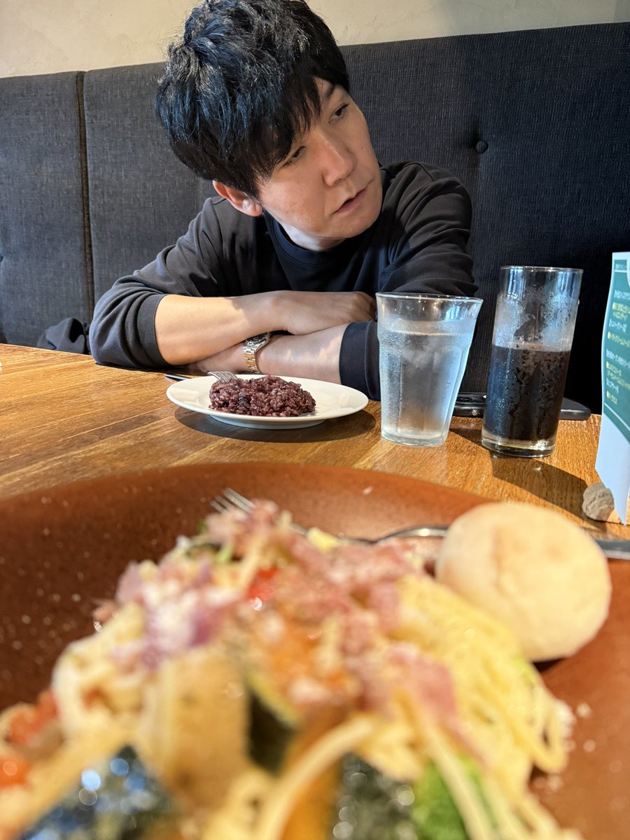 timeseki's tweet photo. やはり誰と食べるか？じゃ無くて
何を食べるか？だな。 https://t.co/mKwi4jIIgy