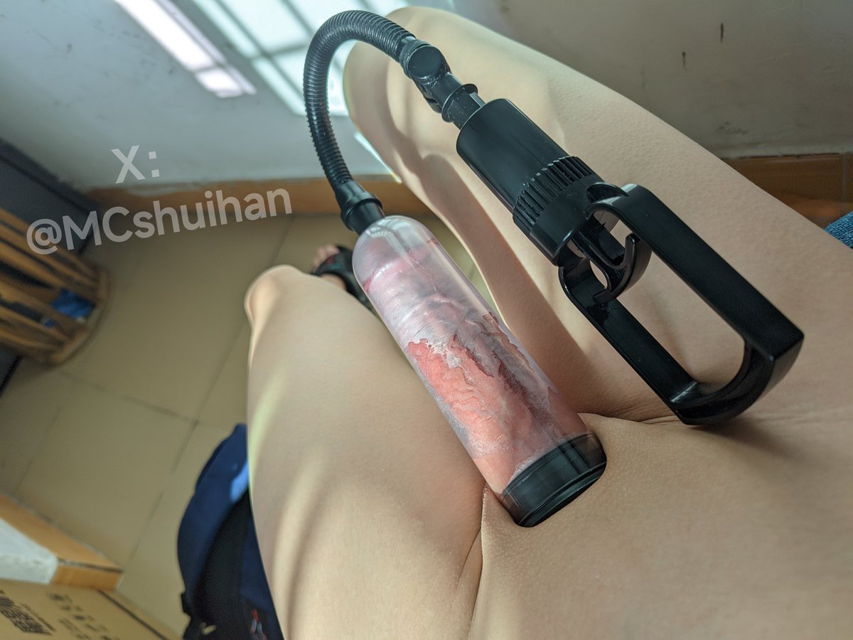 MCshuihan's tweet photo. 锻炼🥛打卡ing

虽然大家总是会被负压所吸引🥸
但是其实这只是5~10分钟的热身运动

真正的锻炼还是后面的挤奶🥵
练完之后红红的呢～
#负压
#Bathmate
#增粗增大
#阿拉伯挤奶
#jelq https://t.co/DJTotSdMU6