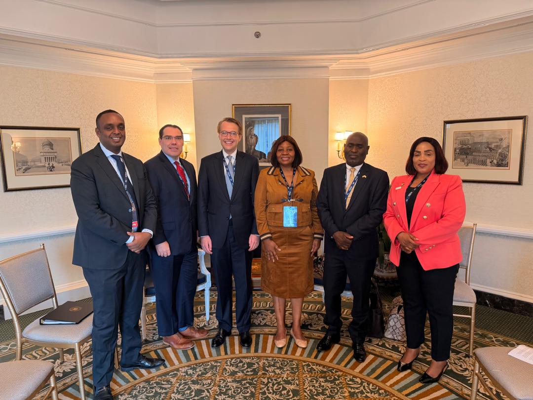 _AfricanUnion's tweet photo. Ahead of the 3rd #G20 Sherpa Meeting in Washington, D.C., AU G20 Sherpa H.E. Francisca Tatchouop Belobe met US G20 Sherpa Emory Cox to exchange views on the Zero Draft of the G20 Leaders' Declaration and advance Africa's priorities under #Agenda2063.

#AUatG20 https://t.co/BR1VEjtbey