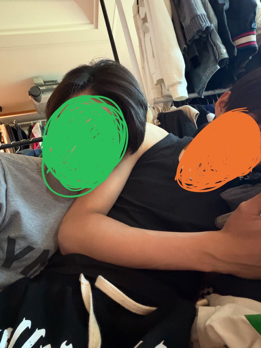 zlevmddlq's tweet photo. yesterday was crazy (p) https://t.co/CQLIFLYktp