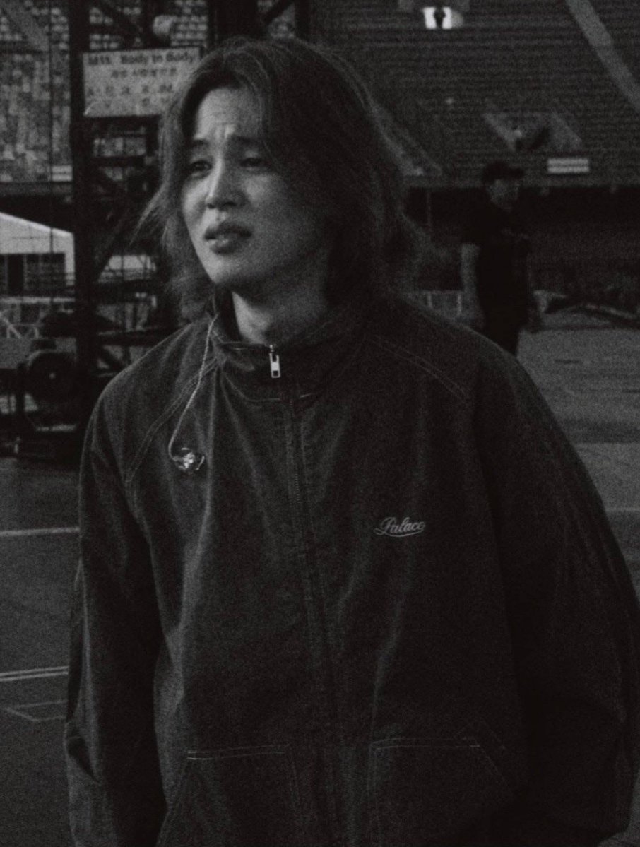 MaikhinhtayMk's tweet photo. Jimin on Jungkook’s Insta 🥺

🐰 Dropped my Leica and the lens got blurry :( https://t.co/ZJhFBc8fcO