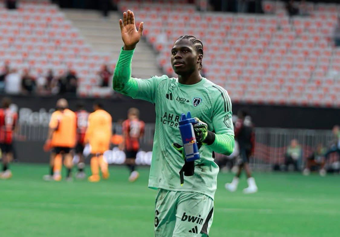 wissa_yoan's tweet photo. 🇨🇩 Obedi Nkambadio gardien de but de Paris FC en ligue 1 Française. Congolais, il est prêt à rejoindre notre équipe nationale. 

Desabre 📞 https://t.co/qZeAv7RN27