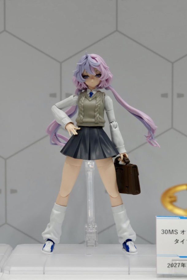 mtenjo's tweet photo. 全日本模型ホビーショー行ってきたわよ。
ネットで新製品情報見ていても、やはり実物を見たりメーカーの人に聞いたりできるのは楽しい。 https://t.co/YJyDj2SLx6