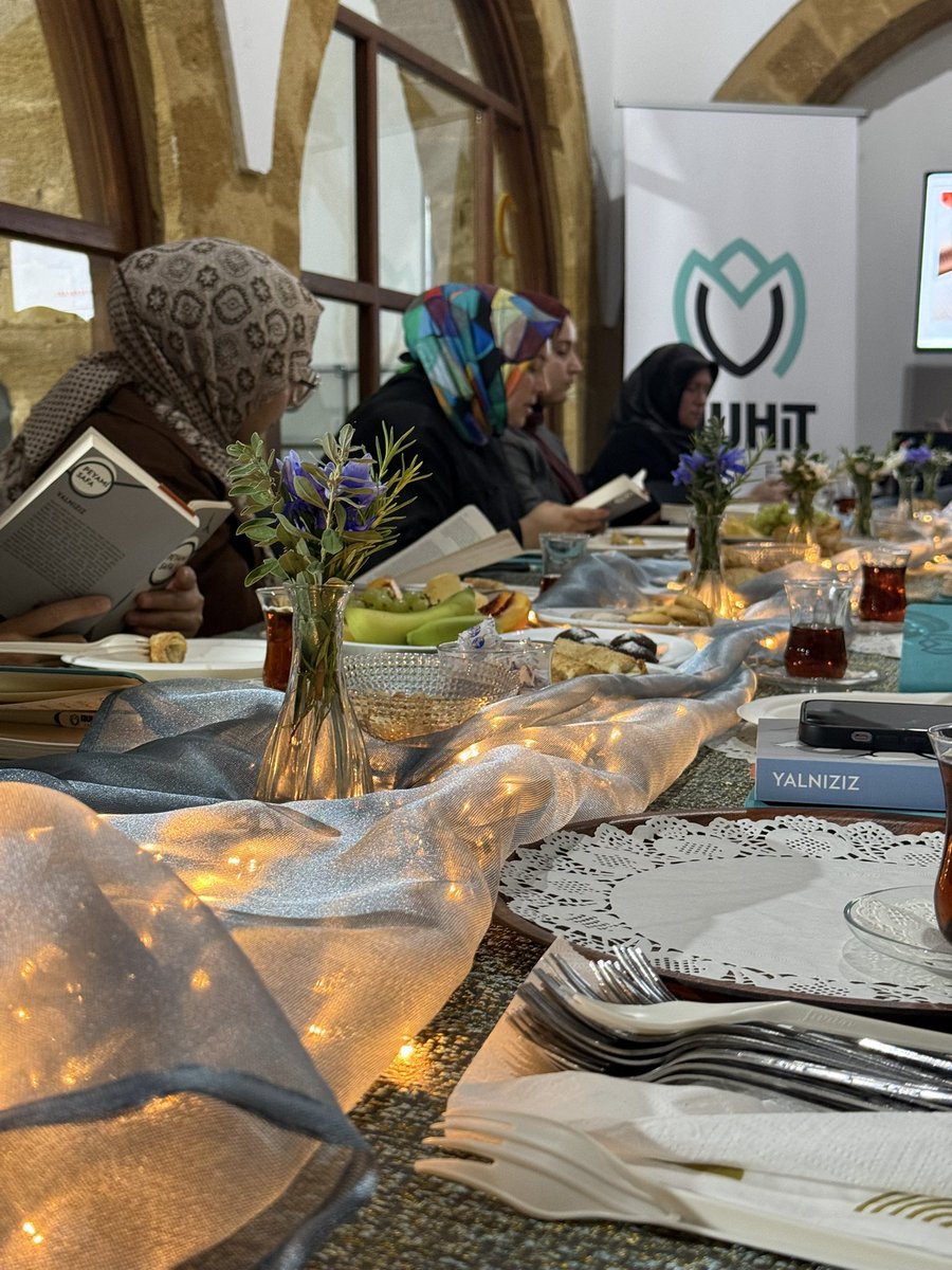 MuhitVakf's tweet photo. Kıbrıs Muhit Vakfı olarak yeni dönemde Lalezar Okuma Grubumuzun ilk buluşmasını gerçekleştirdik.

İlk buluşmamızda bizlerle olan IGMG KT Eğitim Başkanı Elif Köse’ye kıymetli katkıları ve eşlikleri için teşekkür ederiz.

@igmg @igmgkt
#kıbrısmuhitvakfı #lalezarokumagrubu #lefkoşa https://t.co/TPK9BkoEJX